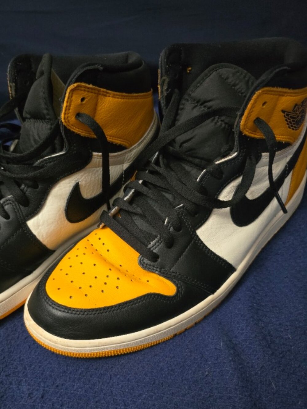 NIKE Black & Taxi Cab Yellow Jordans